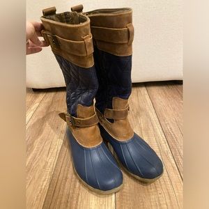 Sperry Saltwater Tall Buckle Nylon Quilt Womens Boot Tan Blue